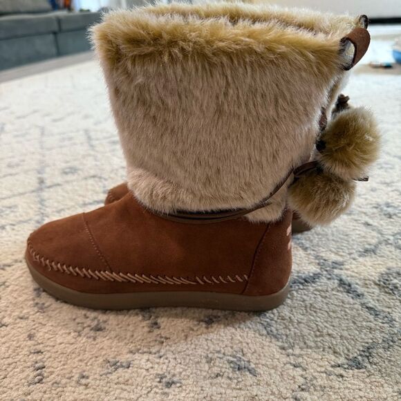 NEW TOMS Nepal Snow Boot in Sequoia Dark Amber Suede Faux Fur Size 7 - Picture 5 of 9